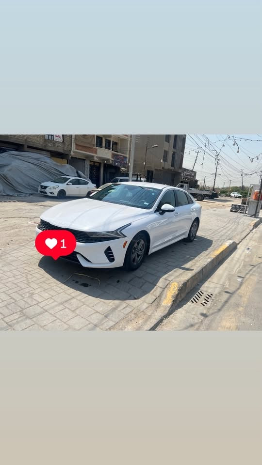 السلام عليكم. كي فايف 2023.   فول مواصفات عدا بنراما رقم بغداد  
وارد امريكي 
((السياره كلين بدون حادث اني مستوردهه ))
مكفوله كفاله عامه
صدر جديد امامي خلفي 
تخم تاير 
السياره اني عندي من ٢٤ لحد هسه
راقيه جدا 
السياره نضيفه جدا تبريد ثلج خير من لله  
موصفات
لد نهاري
رادار امامي خلفي 
حساس مري 
توقف ذاتي 
تشغيل عن بعد 
مثبت سرعه 
تبريد المس
شاشه كاربلي
خمس انضمه قياده
بصمه تشغيل 
دخول ذكي
تفتح جنطه عند الاقتراب
محرك ١٦٠٠ تيربو  محسن او عادي بكيفك مدك دوانز 
بيهه هوايه بعد مواصفات 
مكاني بغداد القاهره 
سعر ١٦٨ 

الاستفسار *********** وتساب هم موجود
