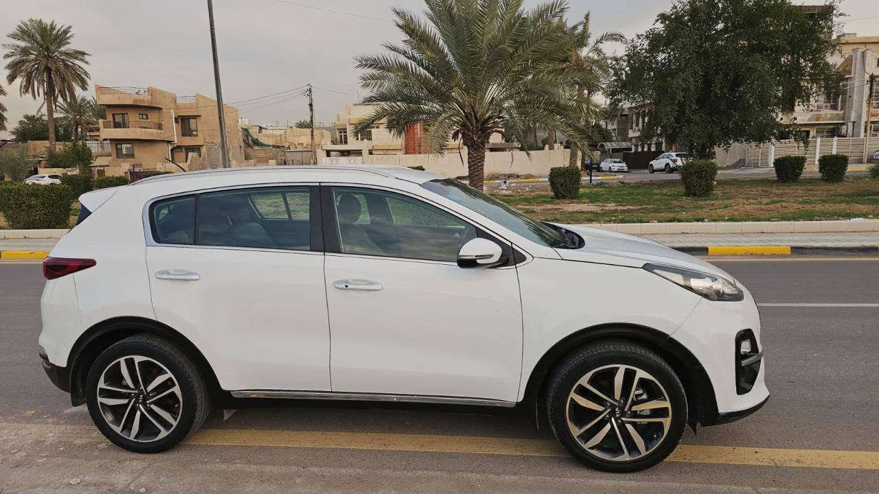 سبورتج خليجي وكاله دوليه 
موديل 2019 
ماشي 105 الف 
بيه صبغ جاملغ امامي ونص دعاميه امامي وبارد جاملغ خلفي ع كد شبر 
بصمه 
كراسي كهرباء 
قطعتين تريد 
دخل عسلي 
حساس امامي خلفي 
كامره 
محرك 2000 الفين دوش 
رقم بغداد بسمي 
سعر 170 ورقه بيه مجال مكان سياره نفق الشرطه 
تلفون ***********
