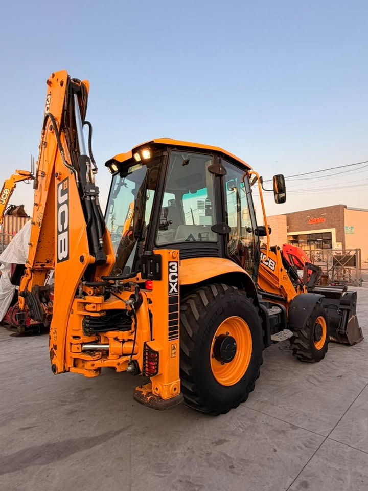 JCB 3CX • ٣٩٠٠ ساعة • أربيل