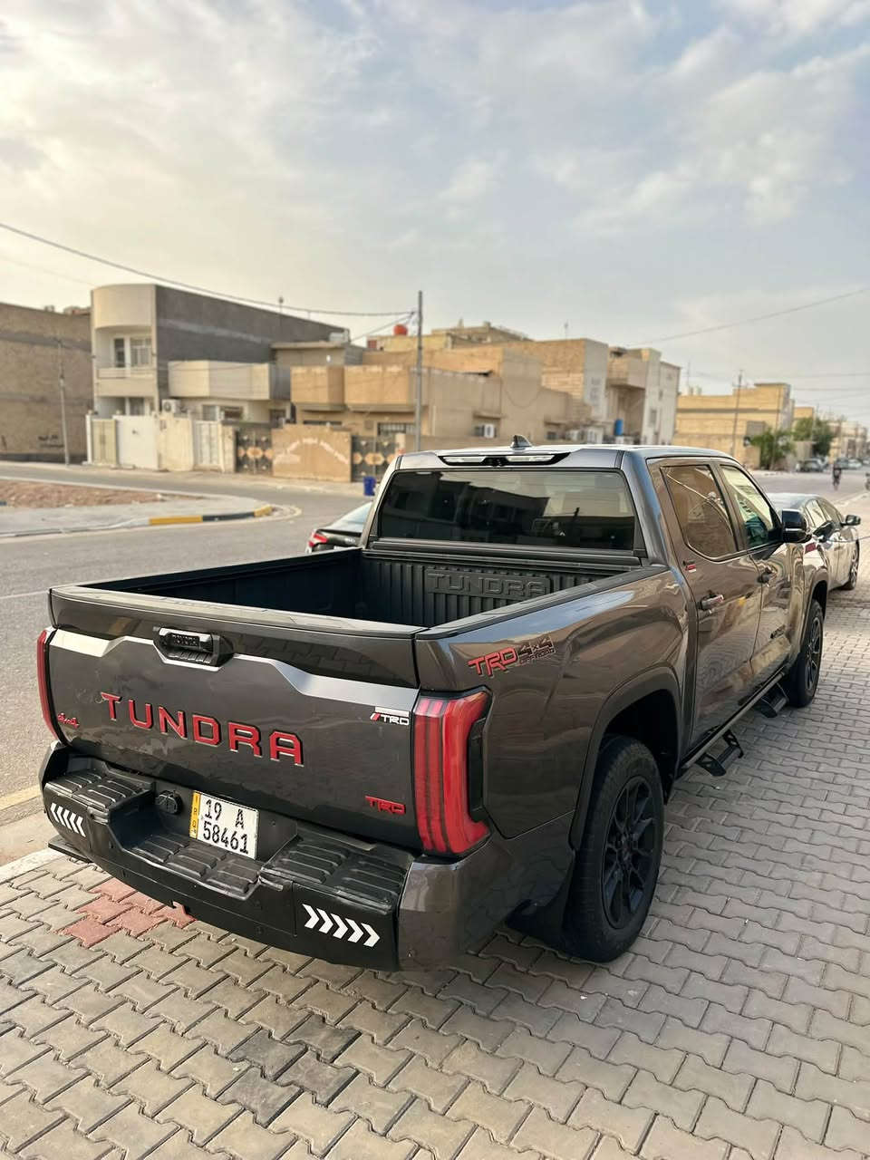 • نوع السيارة: تويوتا تندرا ليميتد
• الموديل: TRD  2024
• نظام الدفع: رباعي 4x4
• ماشيه  19 الف km
•بمحرك 6 سلندر سعة 3.4 لتر، تون تيربو يولد قوة تصل إلى 389 حصاناً.

💎ــسعر✅:: الــرد تلقائــي📮

مواصفات فول
كاميرات 360
كشنات تدفئة وتبريد
•ضرر
باب خلفي تعديل بارد
جملوغ امامي ربع بارد
البنيد مبدل اصلي وكاله ومصبوغ 
ايرباك سليم
رقم كربلاء

•ملاحضه
كلشي شارحلك بل منشور

رقم التواصل 📞***********
***********
