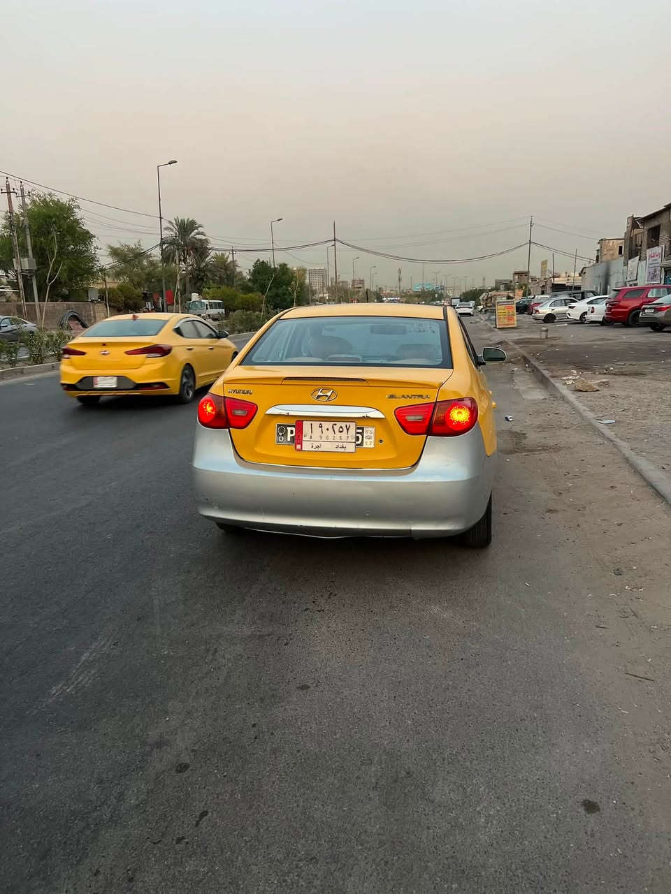سلام عليكم الانترة مديل 2009
خليجي مكينه 1600 دكشن عالي تخم تاير حدادة جديدة 
شاشة اندر ويد جديدة تحكمات ستيرن مكينة بيهة تنقيص 
سعر 86 وبيه مجال تبريد ثلج تدفة هم شغالة لغد شواصي مكفولات
رقم الهاتف ***********
