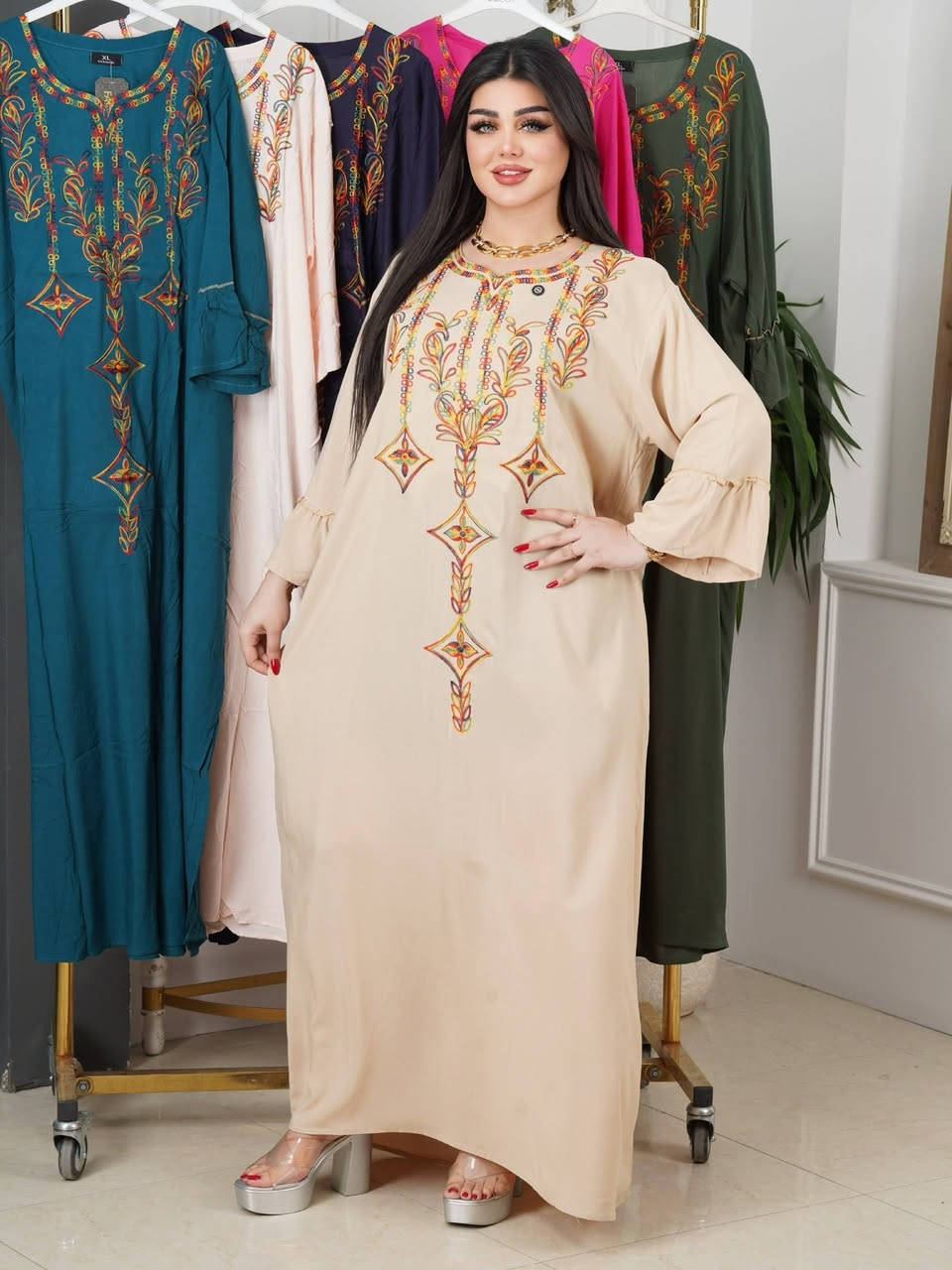 السلام عليكم دشداشة كشمير الاصلي ب10 الاف فقط 3 قطع ب25 عرض خاص
للاستفسار مراسلة الصفحة 
واتساب ***********
