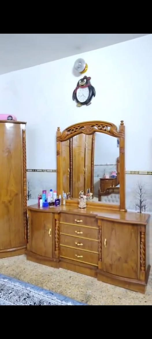 غرفه اخشاب تزكام درجه اولا ست بيبان ملحق ***********
