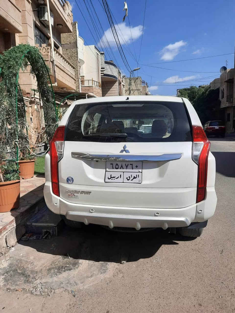 السلام عليكم مونتيرو للبيع 2019خليجي مابيها اي ضرر مكفوله من كلشي وهذا سونارها بل منشور فول مواصفات للاخير السياره بصمه وفتحه وحساسات شفتات بل ستيرن مفوله للاخير ماشيه 104كيلو رقم اربيل مكانها بغداد تفاصيل كامله اتصال عل رقم ***********

