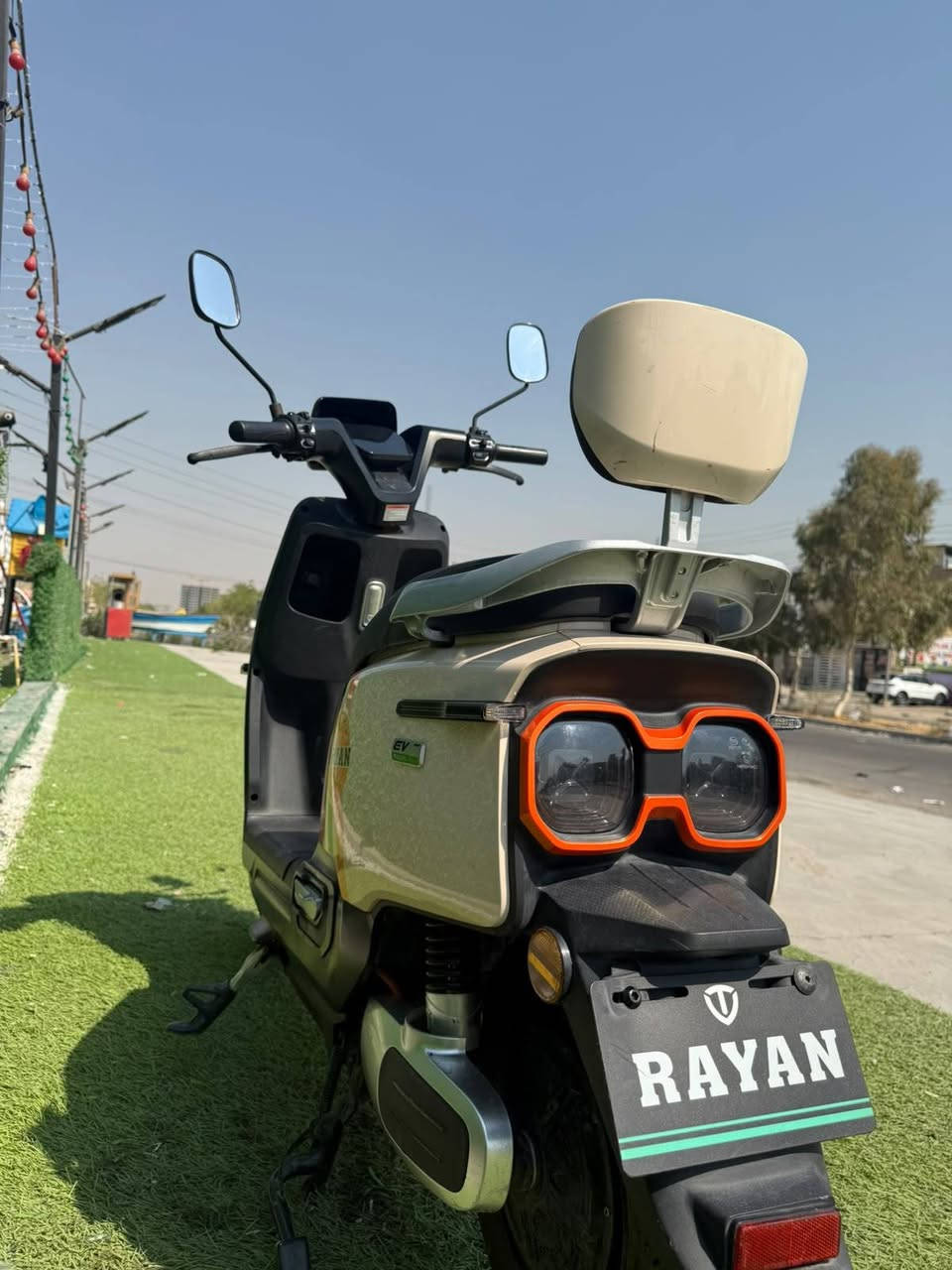 سلام عليكم من رخصت الادمن دراجه جديده أخت زيرو موديل 2025  تكطع مسافه ٦٠ كيلو بل شحنه واحده فول مواصفات  سعر ٩٥٠ بيه مجال حك اجيه مكان البياع الشهداء بل زحمه مو شراي لا يتعبني دراجه جديده وضع شركه رقم واتساب ***********  اتصال ***********
