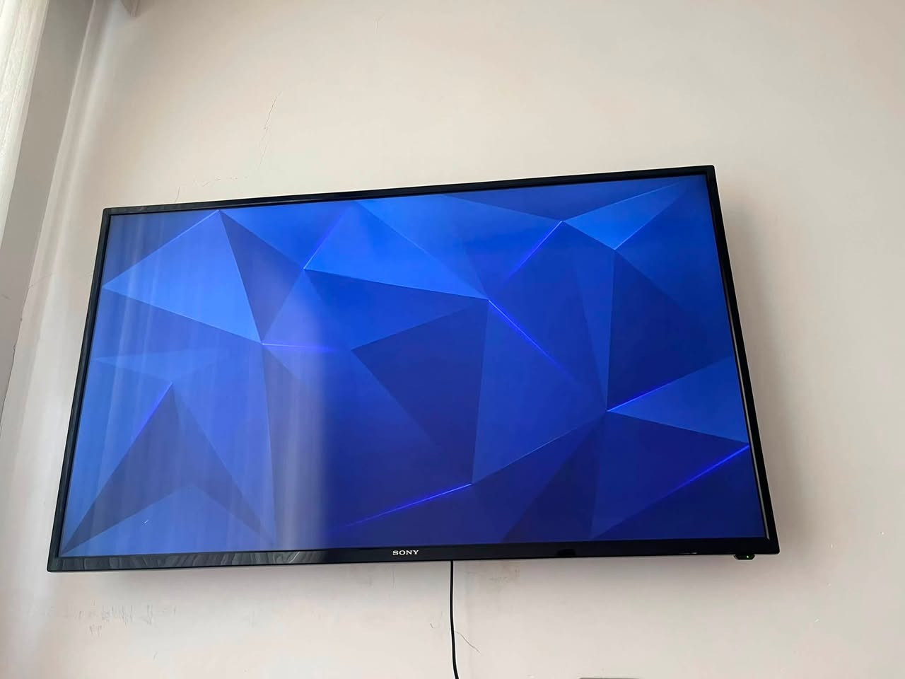 للبيع تلفزيون SONY Smart TV
السعر ٢٥٠ الف 
العنوان اربيل فرمان بران
الرقم :-***********
✅ الماركة: SONY

✅ القياس: 50 إنج

✅ شاشة واضحة وجودة ممتازة

✅ سمارت – يدعم تطبيقات مثل YouTube وNetflix وغيرها

✅ واي فاي مدمج

✅ صوت وصورة ممتازة

✅ استعمال قليل ونظيف جداً

✅ شغال 100% بدون أي مشاكل

❌ بدون ريموت
