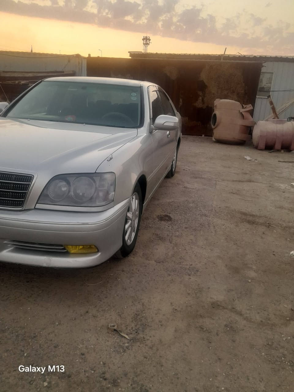 ملكه ٢٠٠٣ سياره جاهزه من كلشي ٢ دكم كرستال اصل مكينه ديفور الزقير السعر ٣٣ سياره بل بصره ***********

نص مكتوب في الصور:
- Galaxy M13