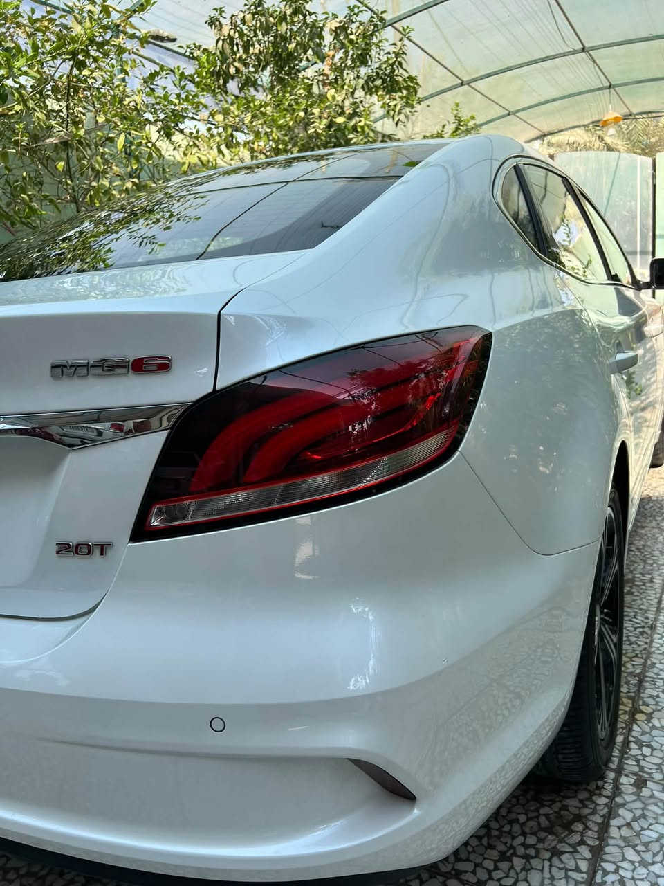 MG6 مديل2023
محرك 1.500 T
ماشيه 63الف
سياره فول موصفات فتحت سقف
بصمة تشغيل
كاميرا خلفيه
حساسات 
شاشه تدعم كار بلاي 
كشنات كهرباء 
اوتو هولد 
سايد بريك دكمه 
تبريد قطعتين 
ثلاجه تبريد 
مثبت سرعه 
تحكمات ستيران 
وبعد بيه موصفات هواي 
سياره مبدله بنيد وجاملغ صوب السائق او بل شركه اوبعده بحالة ضمااان بل شركه 🛑🛑يعني واجعه نفس قبل او احسن 
او هاي الطخه مال باب موضحه بل صوره او مامبينه 
سياره نضيفه وحلوه خير من الله الشراي يعرف شنو قيمه هاي سياره 
العنوان نجف كوفه 
رقم *********** وتساب فقط
