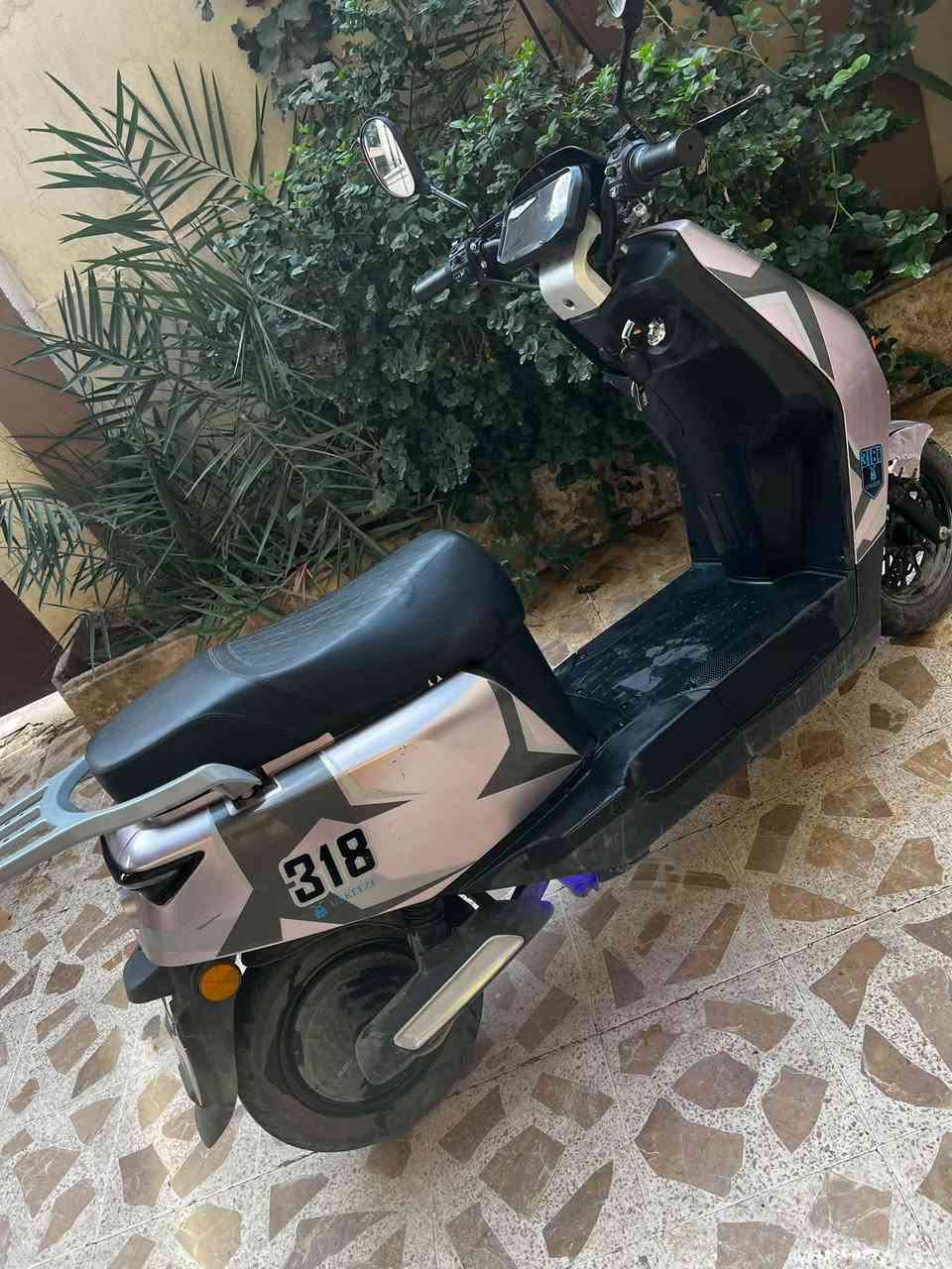 ماطور شحن • نوع 318 • مستخدم شهر ونص