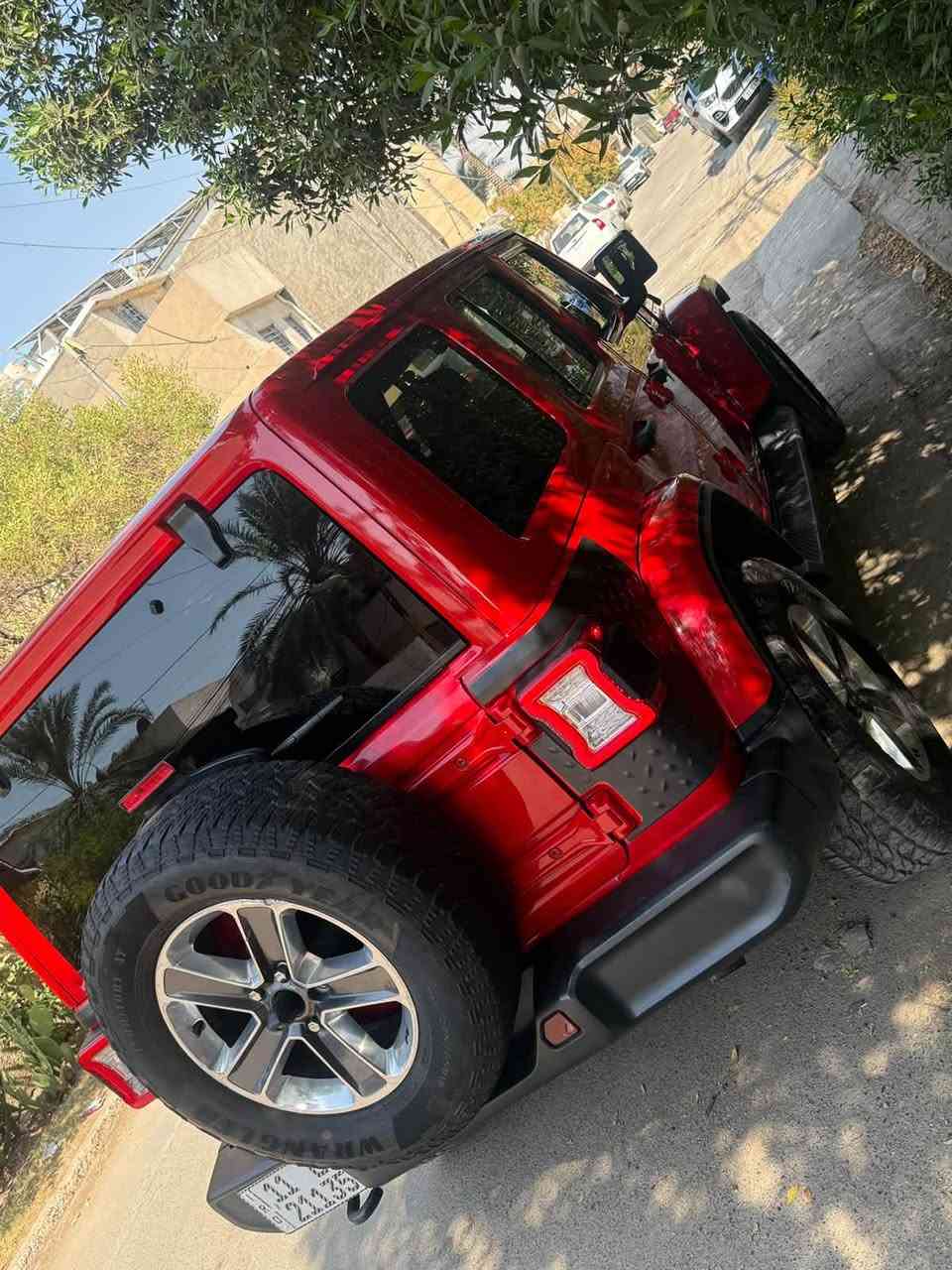 السلام عليكم
جيب رانكلر صحاري  وارد امريكي

Jeep    2020 2.0L 4 

حجم المكينه : 2000 تيربو

     

الضرر :  بيها طخطخات مصبوغه احزام بجم كبس 
   
    
#المواصفات 

1.قماره تتفصخ صير كشف

2.بصمه 

3.لوكير

4.كشافات عدسه

5شاشه

6.تشغيل عن بعد

7.كشنات مخمل

8.كامرا 

9.حساسات خلفيه

مكاني بغداد اليرموك 

تحويل ثاني يوم 

السعر  158 وبيها مجال 

الاتصال ***********
