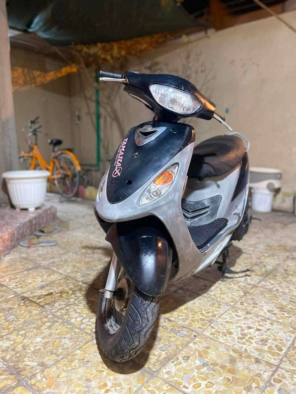 ماكس قجمه دراجة كفرات ختم واحد مفتوحه مره وحده السعر 550وبيها مجال0مكان البصره ومرواس ايراني كلك ***********
