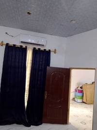 ١٠٠م • ٢ غرف • قرب حسينه واليد الكعبه