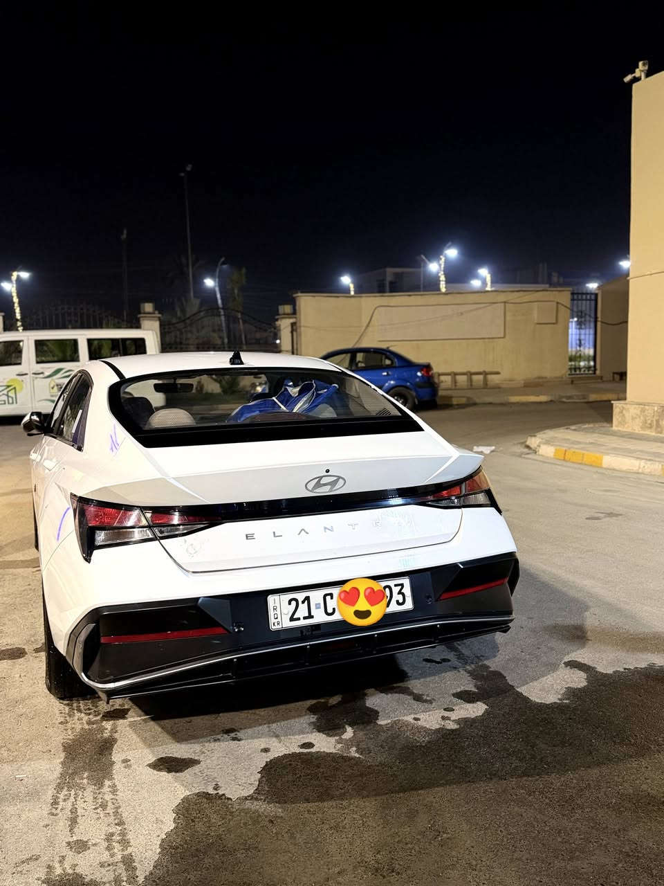 > 🚘 للبيع هونداي النترا 2024 – فول مواصفات
> 
> 🔹 الموديل: 2024
> 🔹 الممشى: 19,000 كم فقط
> 🔹 المحرك: 1.5 لتر اقتصادي جداً

> 🔹 الرقم: سليمانية
> 🔹 الحالة: هلال جوة الباب الخلفي فقط، باقي السيارة مكفولة
> مغلفه لايلون حراري بالكامل من صندوق ودواخل
> ✨ المواصفات:
> تشغيل بصمة - دخول ذكي - شاشة لمس - كاميرا خلفية - حساسات - مثبت سرعة - تحكم مقود - تكييف ثلج
>  نقطه عمياء
> 📌 السيارة استخدام شخصي ونظافة 100%، صيانة دورية، جاهزة للفحص
> 📍 المكان: أبو غريب - مجمع الزيتون
> 💰 السعر: 130 
***********
