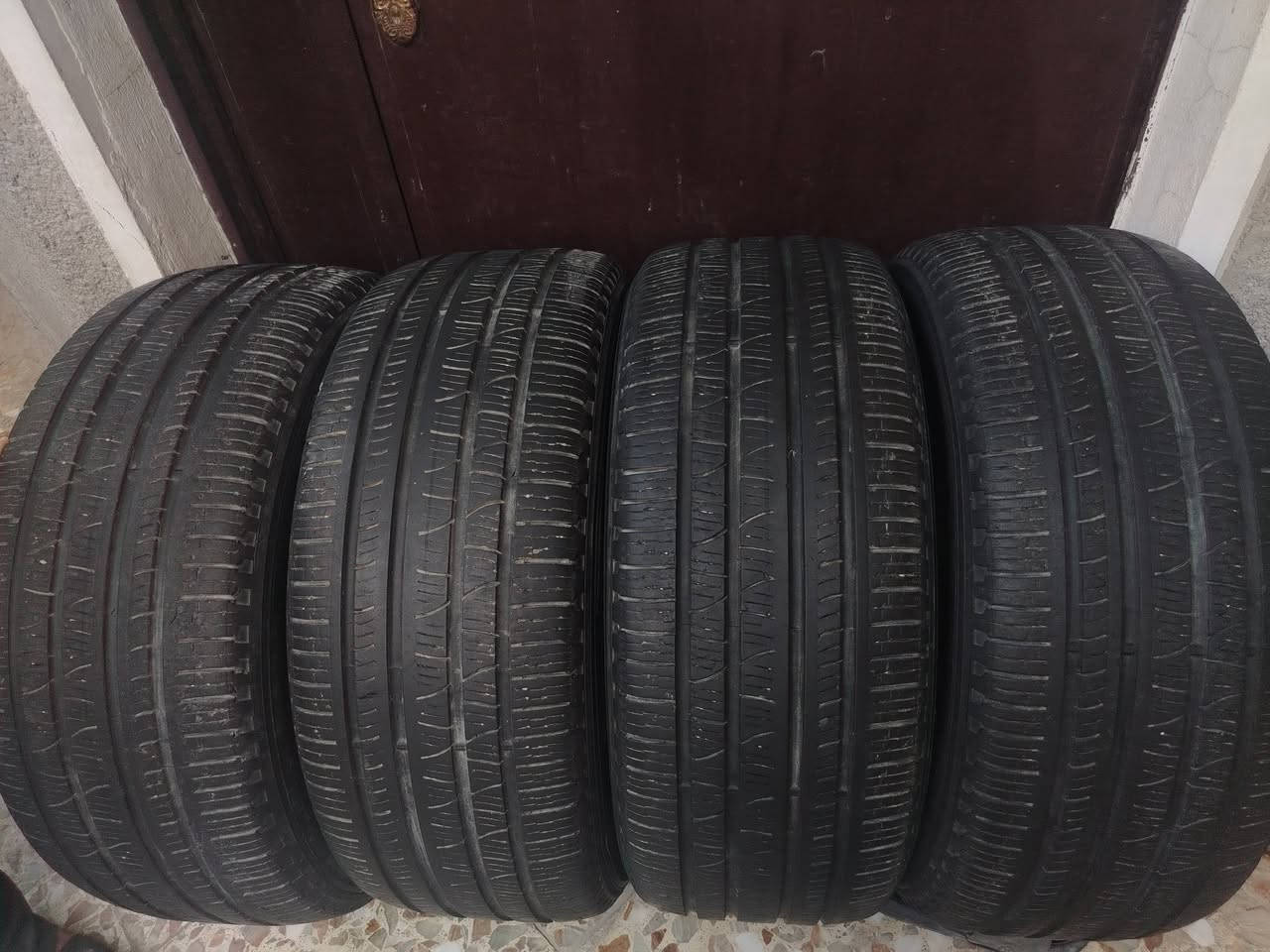 ٢٦٥/٥٠R٢٠ • تاير • نضيف