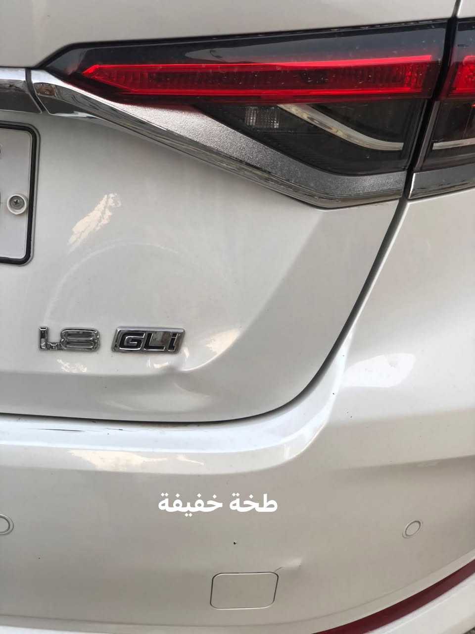 السلام عليكم اخوان سيارة كورلا SAS ساز فول مواصفات سيارة كفالة عامة بيهه  طخة بصندوق ما مائثرا. ولا مبينة موضحة بصورة.  سيارة اسم شركة ***********
