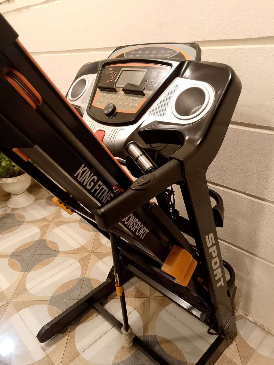 سلام عليكم 
جهاز رياضه للبيع باب اول اخو الجديد جبلي دبل ماطور جهاز ضخم يشيل اوزان عاليه شرايه يتصل علرقم ***********
