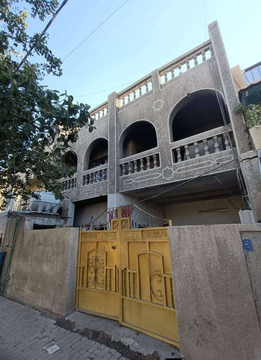 🏠 دار للبيع 🔺 على الشارع العام موقع تجاري
🔺المساحة 144  متر

🔺يحتوي على طابقين 

📍 مدينة الصدر - قطاع/19

  📌  - قرب افران الاوائل

 

📄 البناء عكاده_ نظيف

⚡ الأول 

 إستقبال+ مطبخ+ غرفتين 

 ⚡الثاني 

اربع غرف نوم+ ملحقاته 

☎️ للاستفسار/‏‪***********‬‏
