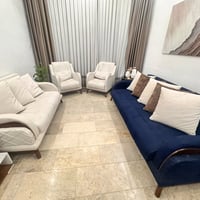 تخم للبيع ٧ مقاعد تركي خشب زان بحالة جيدة  سرير قلاب بغداد ٠٧٧٠١٨٦٧٤٢٥...