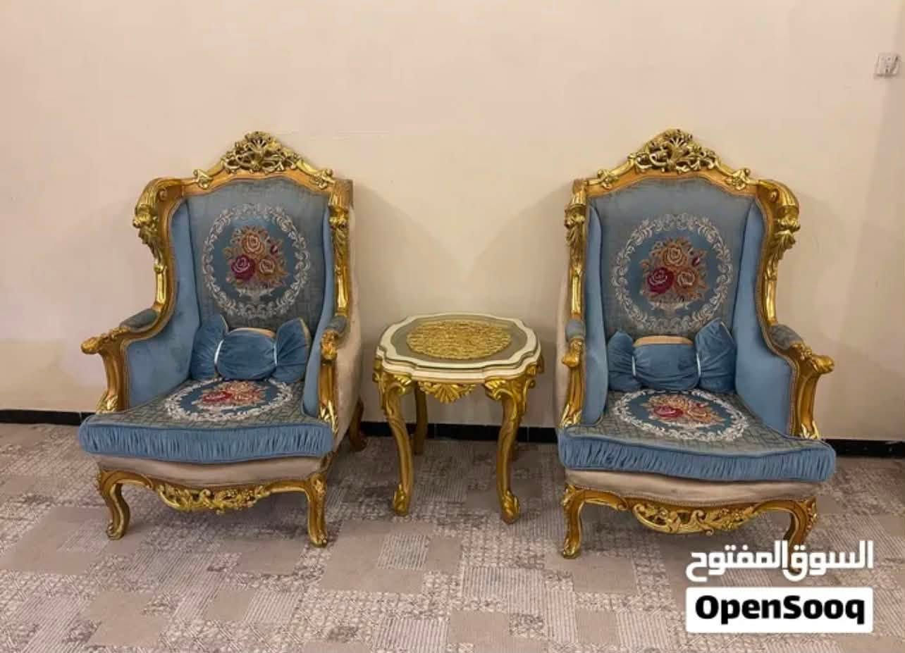 السلام عليكم تخم قنفات دمياطي مستعمل بحالة جيدة للبيع 
4 كراسي
و 2 ثلاثيه 
مع 4 طبلات 
المكان حي العدل 
للاستفسار ***********
