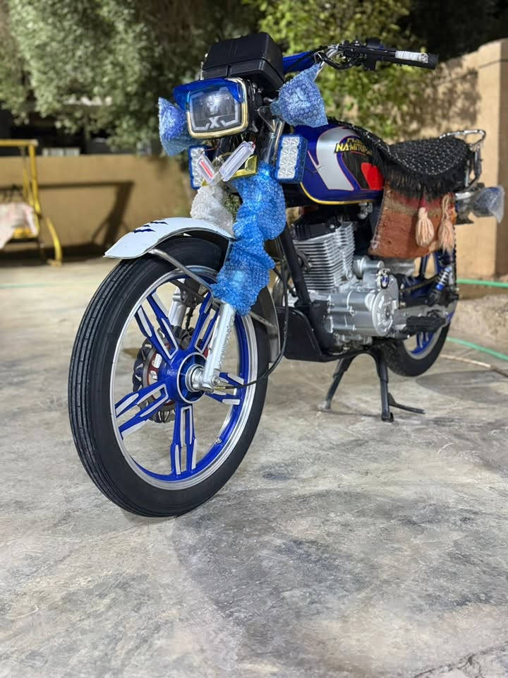 سلام عليكم نامي برو 200cc موديل 23 محرك كبس ماطور جديد مناقصه برغي كهربائيات كله كامل تايرات جديد وياله موس دبلا امامي خلفي جديد تانكي جديد قطره زنجار مابي كشن جديد دراجه اوراق كلشي مناقصه شرط شلعه ومعدل طياره ارضيه للاستفسار *********** متواجد واتساب فقط
