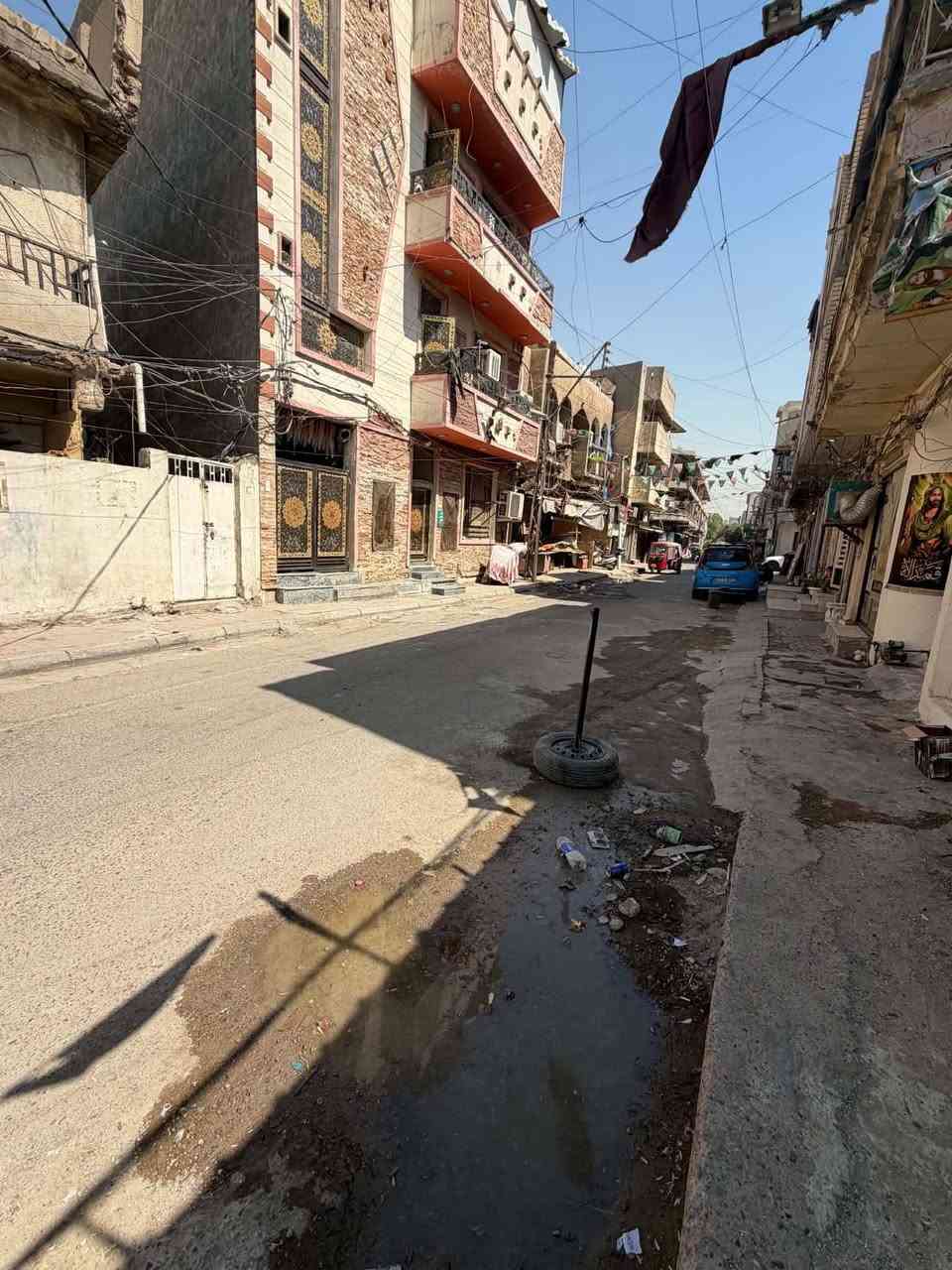 السلام عليكم للبيع بيت بناء قديم
طابو صرف مساحة /٢٤٩ متر

يحتوي على شقق عدد /٢

وبيوت عدد/٢

يصلح للاستثمار

موق البيت العلاوي الدوريين فرع البانزيخانة الاخير 

مقابل المتحف العراقي

سعر المتر 2،500،000 مليونين ونص وبي مجال
للاستفسار

***********
