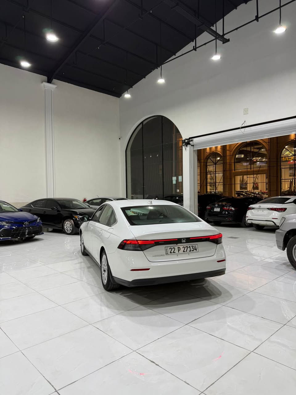 السلام عليكم 
للبيع هوندا اكورد ابيض 2024 LX
محرك 1500 توربو بنزين
ماشي 31 الف ميل 
سياره بس رادار امامي مابيها 
سيارة بنيد صبغ بدون دواخل وبدون ارباك 
سياره بدون تعديل و بدون كلير أمريكي 
سياره بدون شخوط و رصعات و بقصات 
سياره مرقم أربيل 
ترقيم جديد هزه جديد 
سياره تحويل و غرامات شرط 
ملاحظة صوار حادث موجوده في المنشور 

السعر 155 ورقه ومجال 
اي استفسار عن سيارة خاص 
اخوكم ديار ابو عمر 
*********** واتساب 
*********** اتصال 
عنوان أربيل معارض السيارات أربيل, العراق
