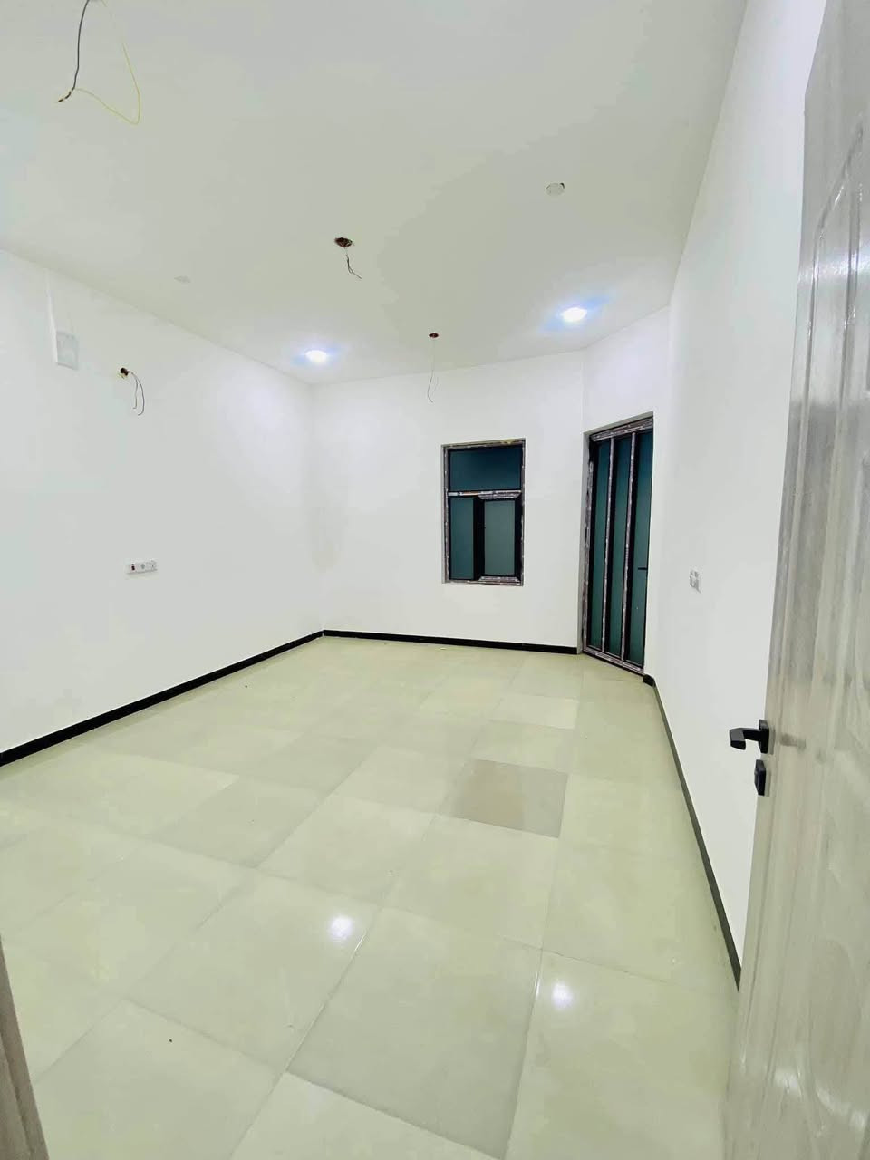 تحيه طيبه بيت للبيع 150متر طابق واحد غرفتين وصاله مطبخ صحيات ديوانيه  بناء بلوك طابو عراقي سند 25 العنوان ابي خصيب ابو جوزي وطريق الثاني من ام نعاج يبعد عن السايدين الداخلي كيلو متر وطريق الفوك كذلك السعر ١٠٠مليون وبيه مجال ***********
يوجد وتساب علي الاسيا مكتب عقارات النور الذهبي تستلم بيتك خلال شهر عنوان المكتب ابو الجوزي مجاور معمل الجابري للسخانات نستقبل كافات العروض العقاريه مكتب مجاز قانونيا
تحيه طيبه بيت للبيع 150متر طابق واحد غرفتين وصاله مطبخ صحيات ديوانيه  بناء بلوك طابو عراقي سند 25 العنوان ابي خصيب ابو جوزي وطريق الثاني من ام نعاج يبعد عن السايدين الداخلي كيلو متر وطريق الفوك كذلك السعر ١٠٠مليون وبيه مجال ***********
