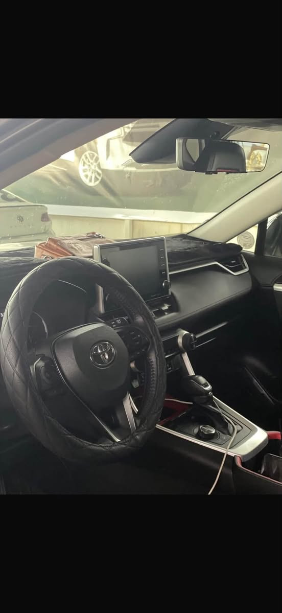 .
🔥 للبيع راف فور TRD موديل 2022 🔥
رجاء الي مايعرف قيمه TRD وشكد قليلات ليعلق

🚘 Toyota RAV4 TRD Off-Road 2022
🇺🇸 وارد أمريكي
📍 رقم أربيل
🎨 Two-Tone لونين — لون بلادي + لون نفطي
🪟 قمارة وتكم سموك
⚙️ فئة TRD الرياضية

المواصفات والتجهيزات:

* محرك 2.5 لتر
* 4 سلندر
* قير أوتوماتيك
* دفع رباعي AWD
* TRD Off-Road
* جنوط TRD
* إطارات أوف رود
* تشغيل بصمة
* دخول ذكي
* تشغيل عن بُعد
* شاشة وسطية
* كاميرا خلفية
* حساسات خلفية
* مثبت سرعة راداري
* تحذير اصطدام أمامي
* فرملة طوارئ
* تحذير مغادرة المسار
* تحكم بالستيرن
* بلوتوث وUSB
* تكييف أوتوماتيك
* مقاعد جلد
* تدفئة مقاعد
* تحكم كهربائي بالمقاعد
* مرايا كهربائية
* زجاج كهربائي
* تحكم بالمقود
* أوضاع قيادة
* نزول منحدرات
* أنظمة أمان Toyota Safety Sense
* قمارة وتكم سموك
* Two-Tone لونين
* لون بلادي + نفطي 🔥
سعر : 270
🎨 الصبغ:
قطعتين فقط:
1️⃣ جامرلغ خلفي
2️⃣ باب خلفي

📞 للاتصال والاستفسار:***********
