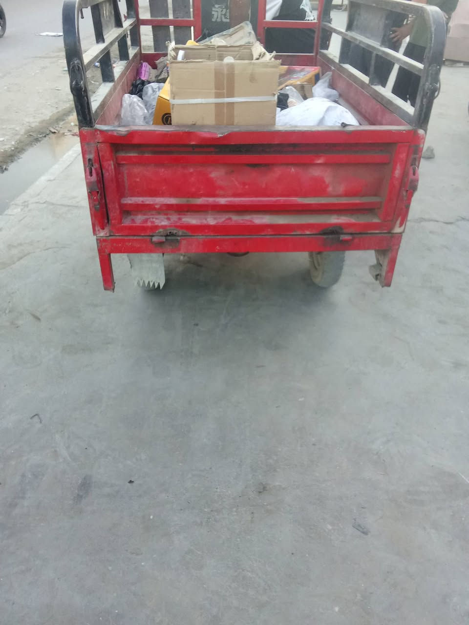 ستوته سلطانه ديوان فحل اكسال ام طير بدون اوراق شغاله كامله سعره 750الف بيه مجال تصال ع رقم ***********

