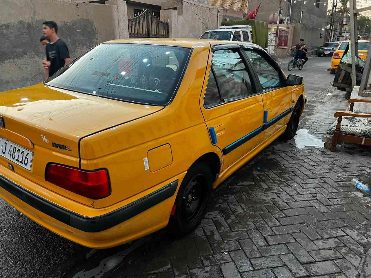 سلام عليكم بيجو بارس موديل 2016  كير مكينه صدر مكفولات بيهه صبغ جاملغ امامي بدون دواخله تبريد شغال تحول كبل عقد مروري سيارة جاهزه  سعر 39 سيارة دواخل جديده مكانهه حي لنصر ***********
