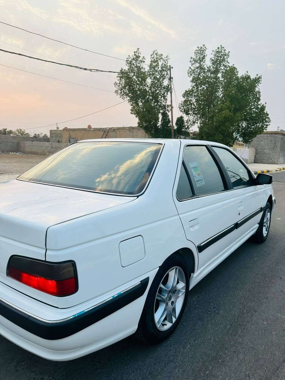 بيجو بارس للبيع موديل 24 طالعه بال25 سياره حره تحويل ثاني يوم السياره على وضع الشركه سبير مالهه مانازل ماشيه ٤١ الف حقيقي السياره كفاله عامه من الشخط مكينه وكير تبريد تخم تاير سنويه لل٣١ السعر74 وبيه مجال للشراي مكاني ميسان العماره رقم الهاتف ***********
