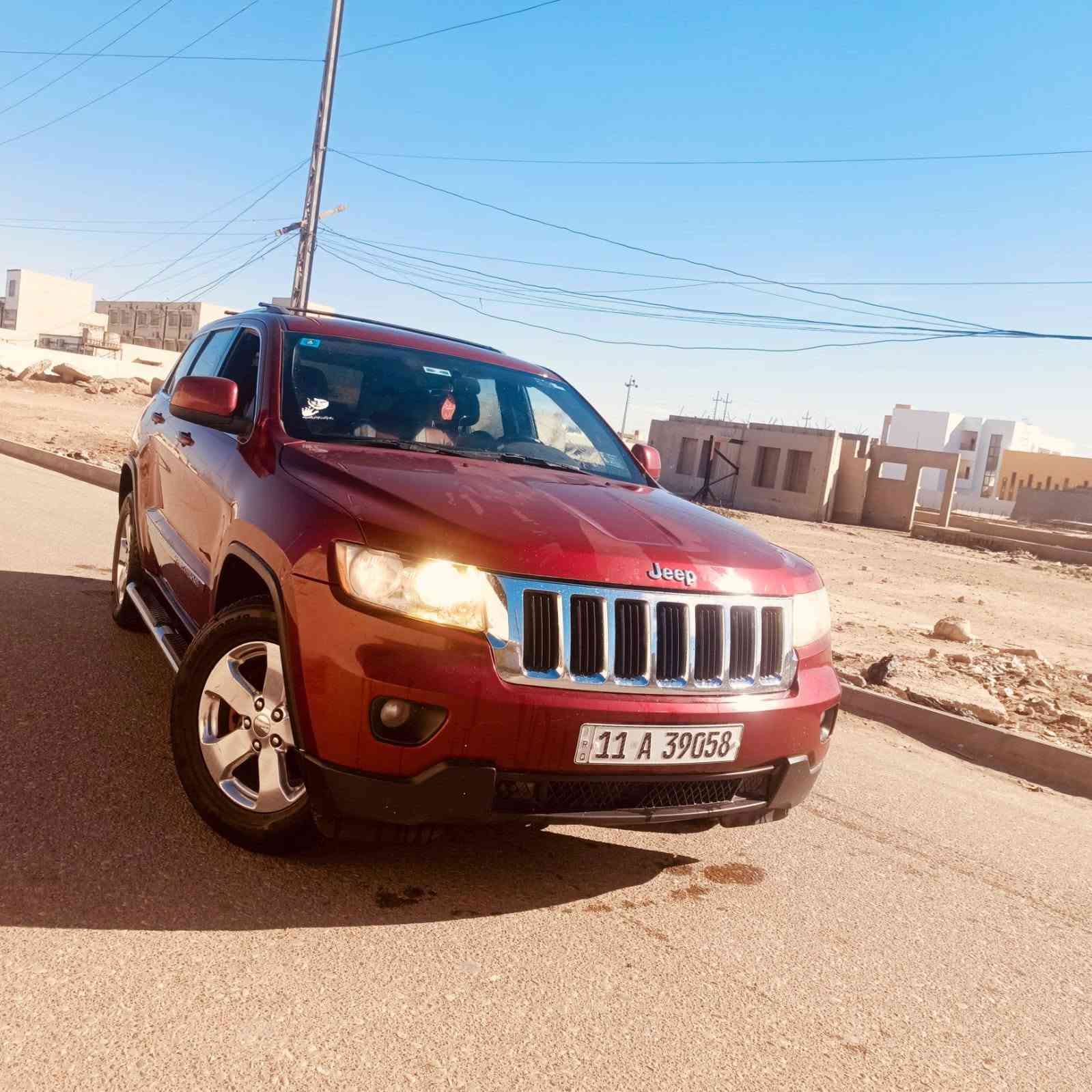 إسلام عليكم اخوان سياره جيب موديل ٢٠١٢ جيب لمتت مكينه ٣٦٠٠ سياره جاهزه من كلشي تدفه تبريد حداده تخكم تاير شرط سياره كفاله بيه قطعه وحده صبغ  تاخذه ماذب عليه الف دينار مراوس اوبامه   ٢٠١٢ذا اكو عندك ماكو شكال رقم بغداد نكليزي مداور ثاني يوم انا مكلف بنشر مكان سياره ميسان *********** سعر ١٥٠ وبيه مجال
