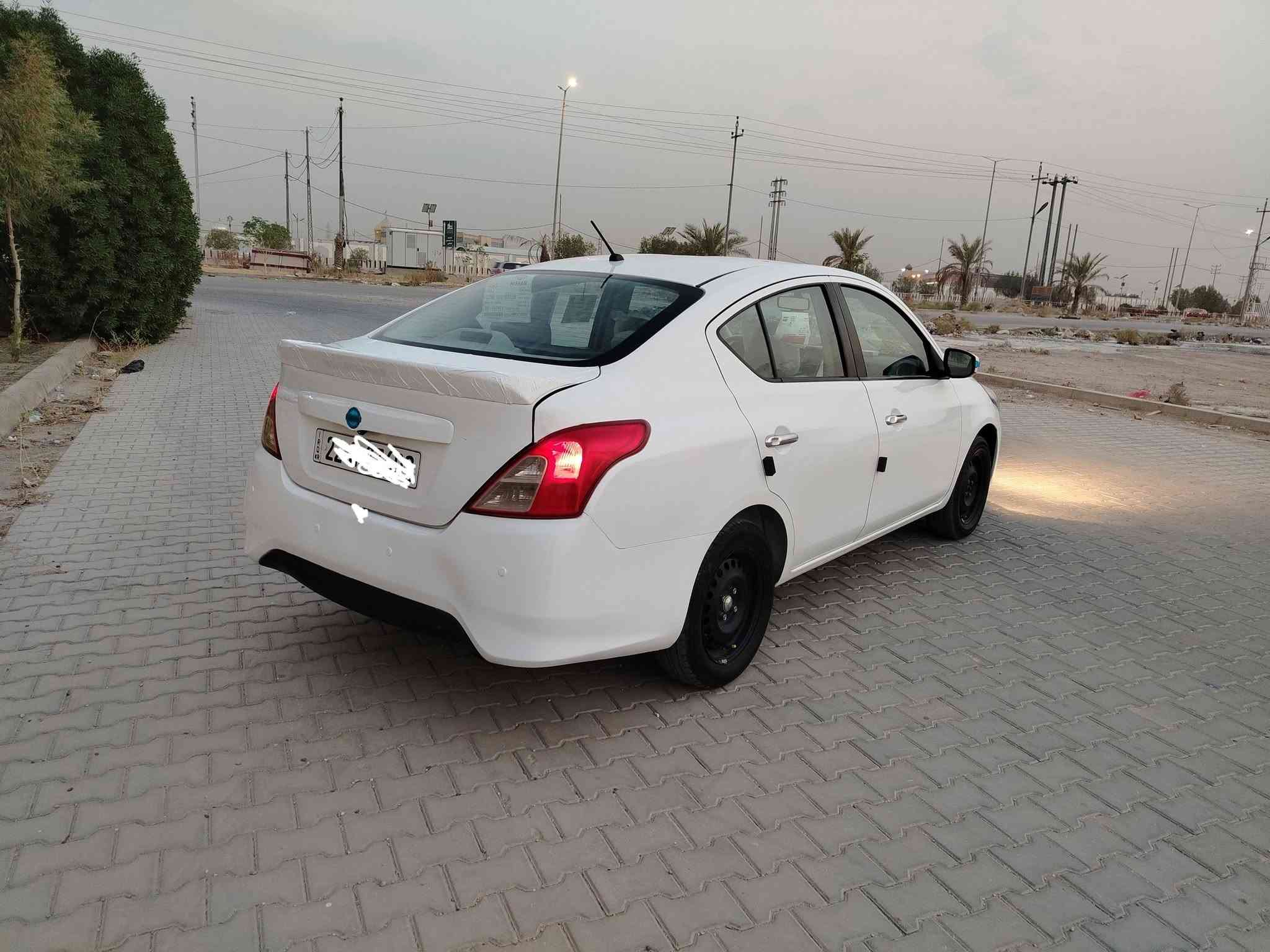 سلام عليكم نيسان صني مديل 2024فول داخل بيجي سياره بعده ع وضع الشركه ماشيه 70 كفاله عامه عده جاملغ لخلفي بي صبغ شرط بدون معجون ابد ولا داخل شرط السونار وبيه قبق الجنطه مرخ بدون اي ضرر ولا داخل  شرط غيره سياره كفاله عامه ابيع شرط السونار رقمه أربيل انكليزي بسم شركه وكاله تحويل سعره بلاش بيع مستعجل 100 بيه مجال مكاني نجف اتصل فقط ***********
