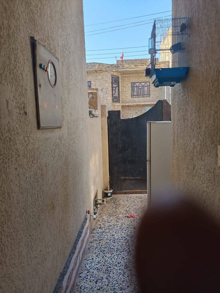 #يالله
السلام عليكم
بيت مساحته 100متر طولاني
في سيد. جميل بداية شارع 20 
طابقين بناءحديث
 
#الطابق_الاول
بي استقبال وصاله ومطبخ وغرفة نوم وصحيات وطارمه 

#الطابق_الثاني
وفوك غرفة نوم وصاله 

مطلوب اسكان 17 

 السعر  ب 65 وبيه مجال

الاتصال ع الأرقام التاليه او مراسلتنا عبره الواتساب 
 ***********
***********

#ملاحظه: لدينا جميع البيوت والقطع الاراضي بأسعار مناسبه

#وجاهزين: لعرض عقاركم عندنا
