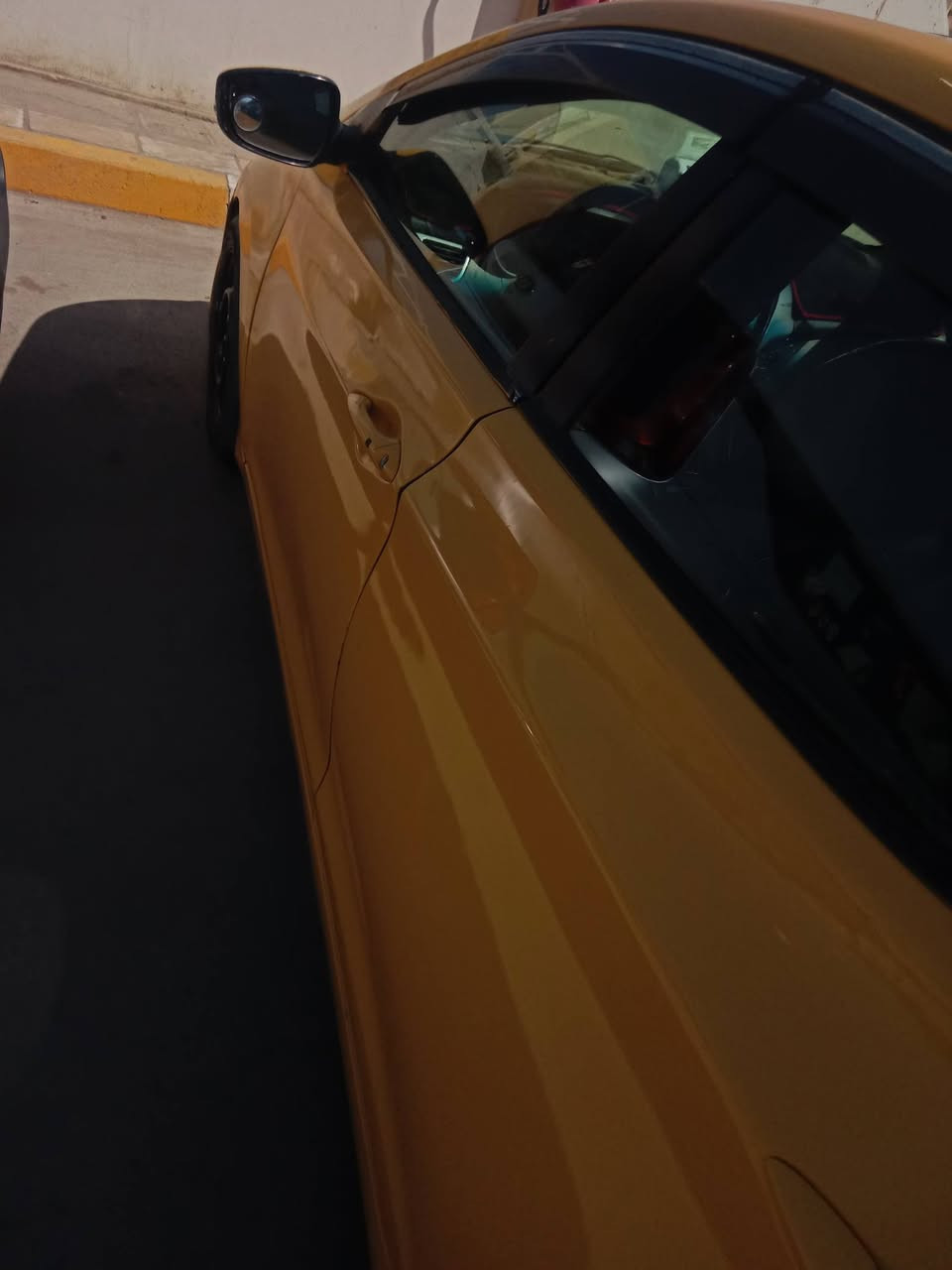 السلام عليكم النتره للبيع موديل 12 امريكي فول مواصفات 
محرك كيرحداديه تبريدخيرمن الله 
السياره جاهزه كبل لشارع
اتصال ***********

