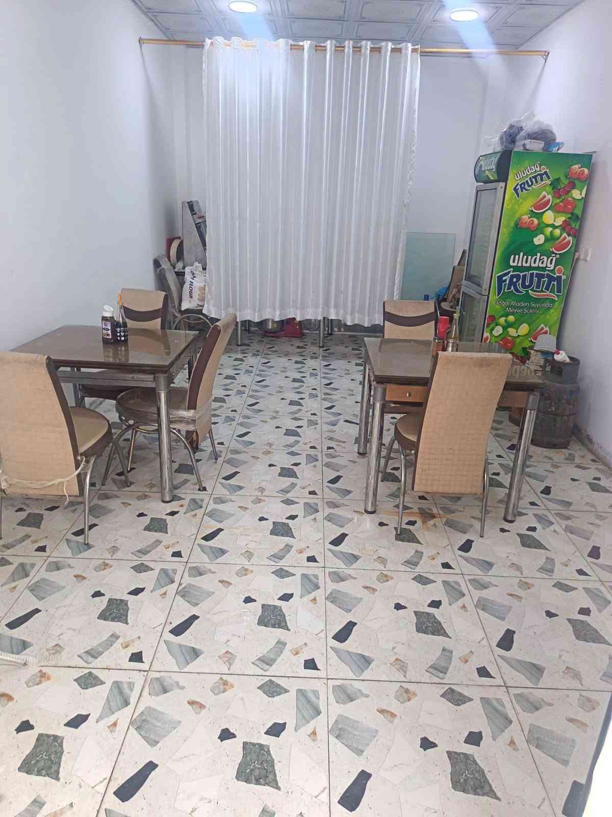 محل لحم بعجين • كركوك حي الجامعه • معدات كاملة