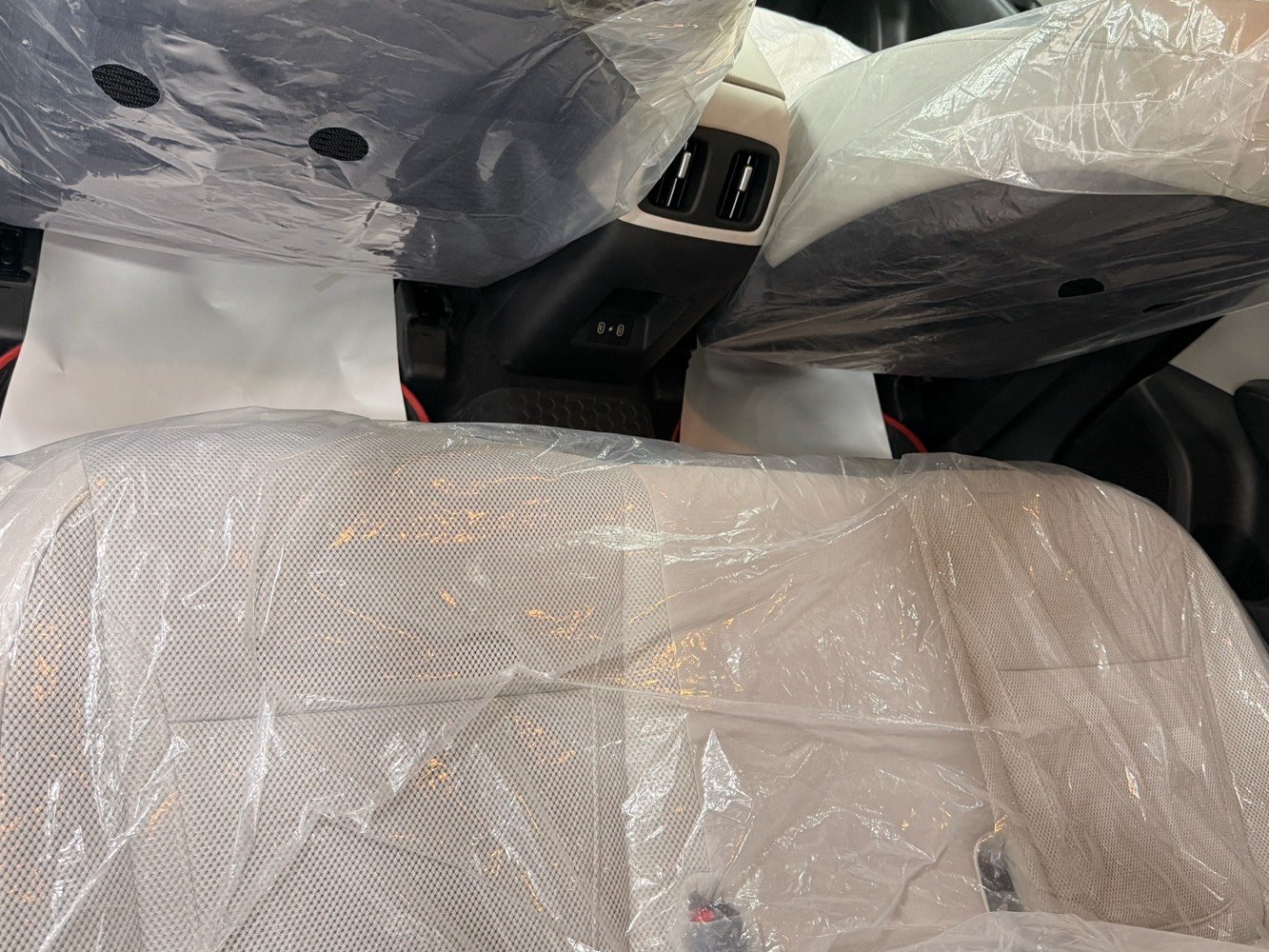 🚘 للبيع | هيونداي توسان 2026

💰 السعر: 23,400$

📍 المواصفات:
🔹 العداد: 600 كم فقط
🔹 كشنات كهرباء
🔹 كشنات تدفئة وتبريد
🔹 توكلر — السيارة والقمارة سوداء 🖤
🔹 ويل 19 إنچ
🔹 إشارات بالمرايات
🔹 رقم بغداد
🔹 السيارة باسمي والتحويل ثاني يوم
🔹 الضمان: شركة الأولى

📍 متوفرة الآن في معرض الدوحة للسيارات
للاستفسار عن السعر والتفاصيل أو الحجز، راسل الصفحة أو اتصل بنا ع هذا ***********.         
— في ‏الفلوجه شارع الجديد‏.
