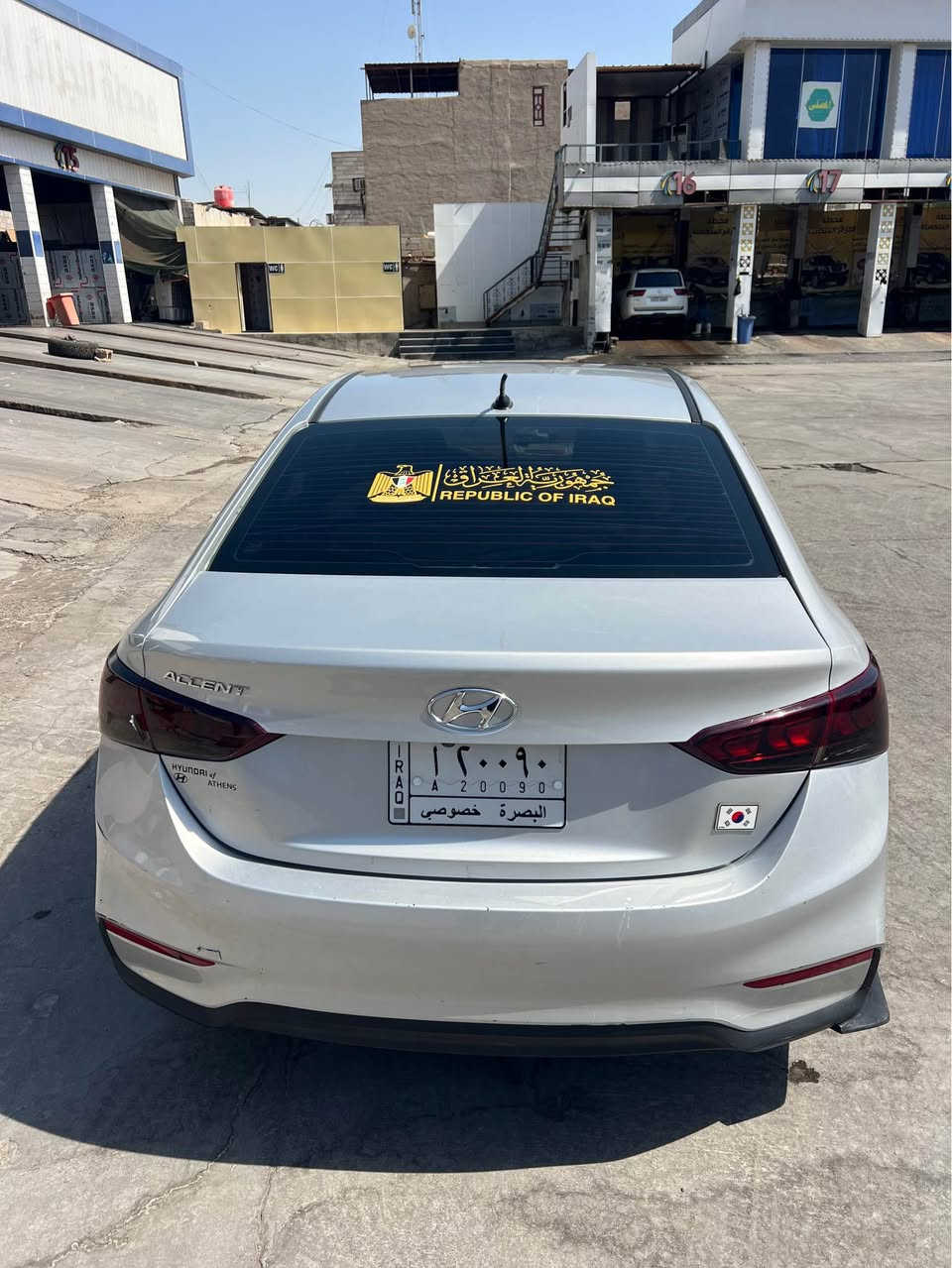 هيونداي _اكسنت
م 2018
مكينه 1600 gdi
وارد أمريكي 
حادثها جاملغ وبنيد 
ماشيه 80.000ميل
كامره خلفيه 
شاشه بلاديه 
حساسات 
السياره كلش نضيفه بيه قليل ملاحظات
كير مكينه حداده تبريد كهربائيات كله شغال
السياره باسمي تحويل ثاني يوم
موقعها البصره_المعقل السعر 110 بيع فقط
رقم الهاتف *********** البصرة, العراق
