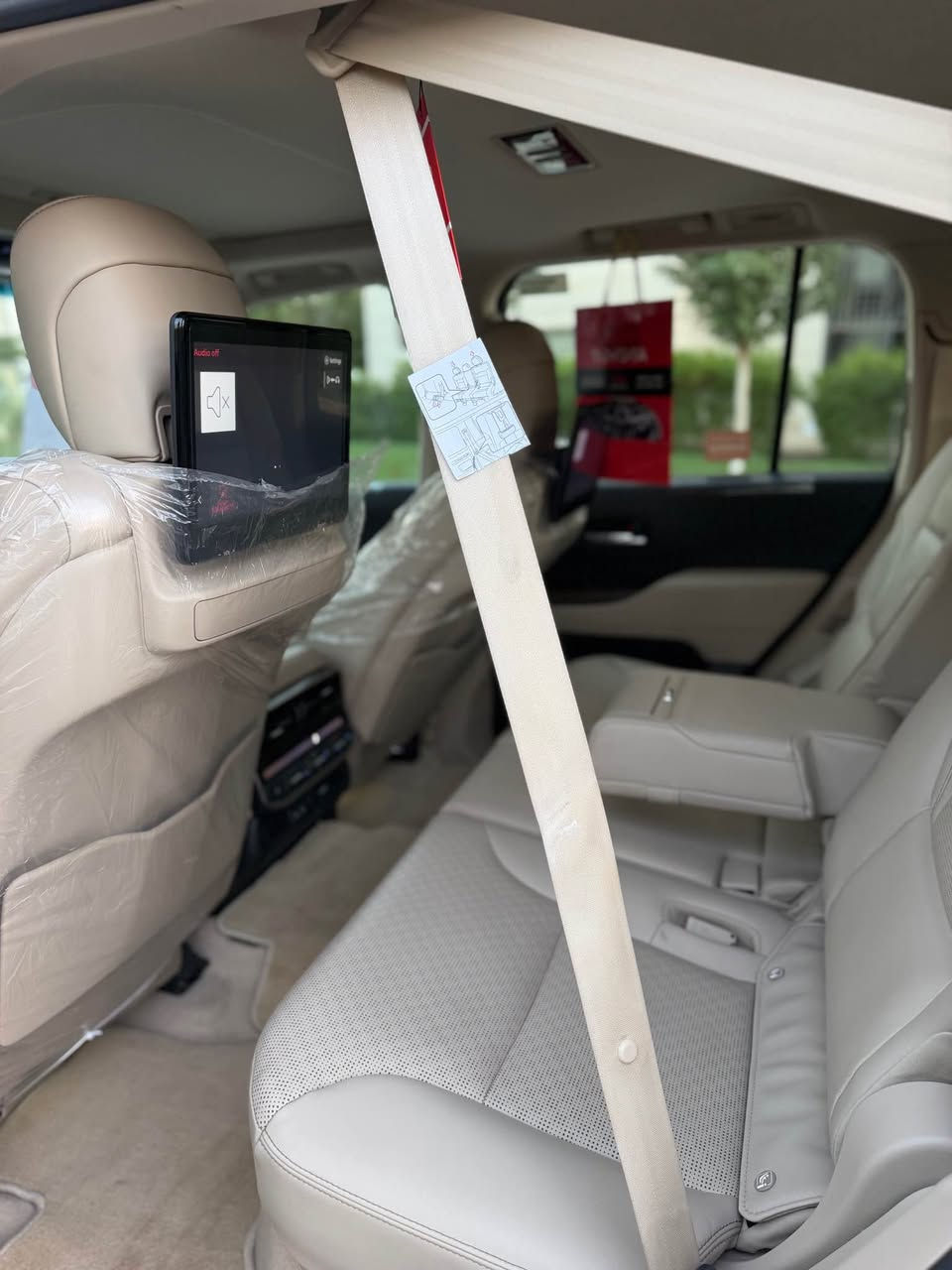 toyota land crusir_2022_VX_ 42,000

اللَّهُمَّ صَلِّ عَلَى مُحَمَّدٍ وَعَلَى آل مُحَمَّدٍ
أخت زيرو بل كارتون سياره 📦📦
ماشاالله تحدا شرط ماكو هيج نضافطها
(تويوتا لاندكروز _VX_ )
سياره زيرو شريكه ساز باب اولا 
سياره (6 ) سلندر تنفص تبيعي

🔷 ملاحظه سياره بدون مراوص
🔷تويتا لاندكروز موديل (٢٠٢٢) شريكه ساز
🔷سياره مواصفات (VX).
🔷سياره (٣) شاشات _ (٦) سلندر   
 _ سياره ماشيه (42,000) الف كيلو
🔷مكفول كفاله عامه دعاميه لي دعاميه مكفول بدون صبغ بدون بارد بدون شخط 
مكفوله كلشي شرت علي وزع شريكه 

🔷سياره گير محرك بشرت مامفتوح كل يشرت

🔷سياره ماشيه 42,000 الف كيلو حقيقي
🔷4 اطارات و ويل جديد شريكه 
🔷سياره داخل بيجي كوشنات جلد

🔷مواصفات سياره 
(كوشنات جلد _ شغال عن بعد
_ كاميرا _ كوشنات تدفيه _ سماعات JBL 
٣ شاشات بيلادي _ وايرليس شحن _ كوشنات خلفي تدفيه _ كوشنات خزن  _  نيظام eco _ سلايت _ النزلاق _ثلاجه _ زينون _ حساسيه الديك المؤخره مرايات _)

🔷 هزه كل جديد مباشر حول

🔷• نظافه ١٠٠٪ كامل سيرڤس بدون نقص و

🔷مكان سليمانيه
🔷سعر (648$)
🔷رقم . *********** السليمانية, العراق

