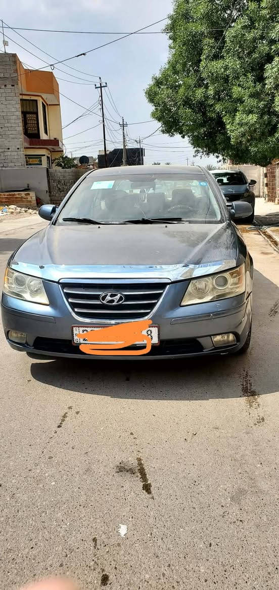 السلام عليكم
سوناتا موديل ٢٠٠٩ 
مكينه 2400 المرغوب 
مكينه+الكير نضافه ٧٥ 
 صدرها نضافه ٩٠ بلميه 
تخم تاير جديد 
صبغ سياره فول  عام 
سبب الصبغ جراد 
حادث امريكا قبق بانزين 
تكم +حوض+شاصي + لغد (كفاله_عامه)
رقم جديد تحويل بسمي
هزه جديده 
(دوشمه+شاشه+كامره +تحكمات _ستيرن )
  ( ملاحضه جامه امامي مفطره)
باجكتورات كلها شغاله 
 سعرها٨٨بي مجال لشراي   شي قليل 
***********  بعقوبه
