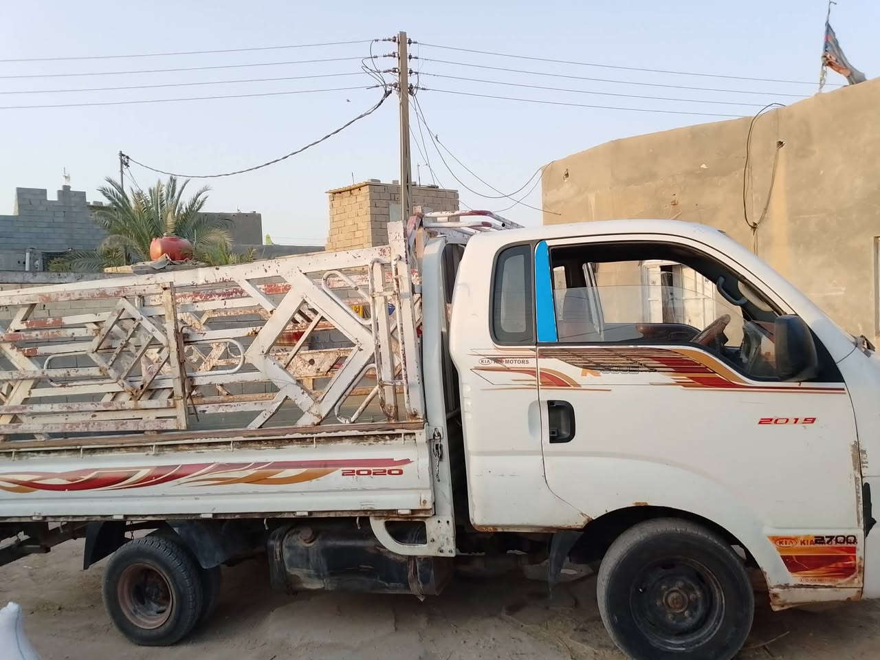 سلام عليكم ورحمة وبركاته بنكو البيع مديل 14بيه ضربه وراده بارد المكان البصر قضاء الدير بسمي السياره تحويل مباشر ***********
