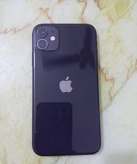 ايفون 11 • ٦٤ • خط مقفول