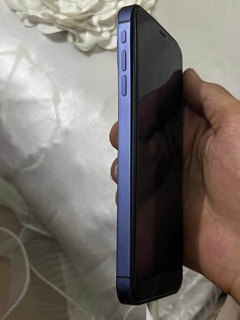 اكس ماكس محور 17 جهاز نضيف فقط بدل بطارية 100 شحنه يخبل وكلشي وضح بل صور لحد يدخل ويكول شبي سعره 200 وبي مجال مكاني بغداد *********** وتساب
