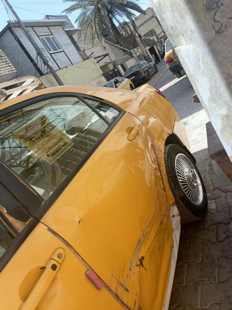 بي واي دي 2013 G3 للبيع 
مكان الحريه 
ب اسم ابويه 
مصفره الهيئه 
السعر 40 $ مع المجال 
*********** واتس
