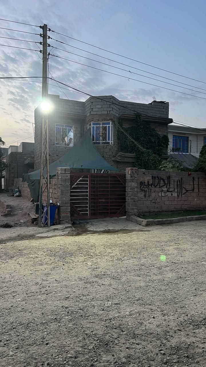 حي الجبيريه الثالثة • ٣٠٠م • ٦ غرف نوم
