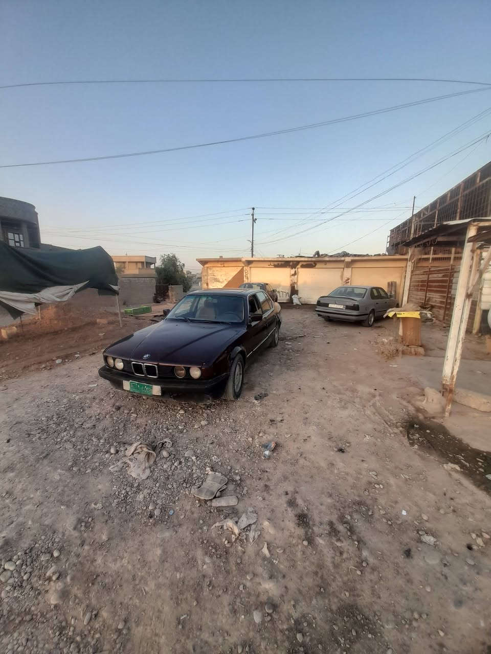 السلام عليكم 730 اصل وفصل للبيع او مراوس 700 او500 
كير عادي بلادي كير ومحرك شرط شلعة ومعدل ترايك 200 سكليتر ايميل دخال خارج نضيف بدون ضربة فقط مصبوغة جمالية بعدها مابولشة تبريد ويا سويج سستم صوت اربع سماعات ويل شمس رقم نينوى فحص ماندل راعيها السعر 30 وبيها مجال شعندك نزل
تواصل ***********
متواجد خاص
