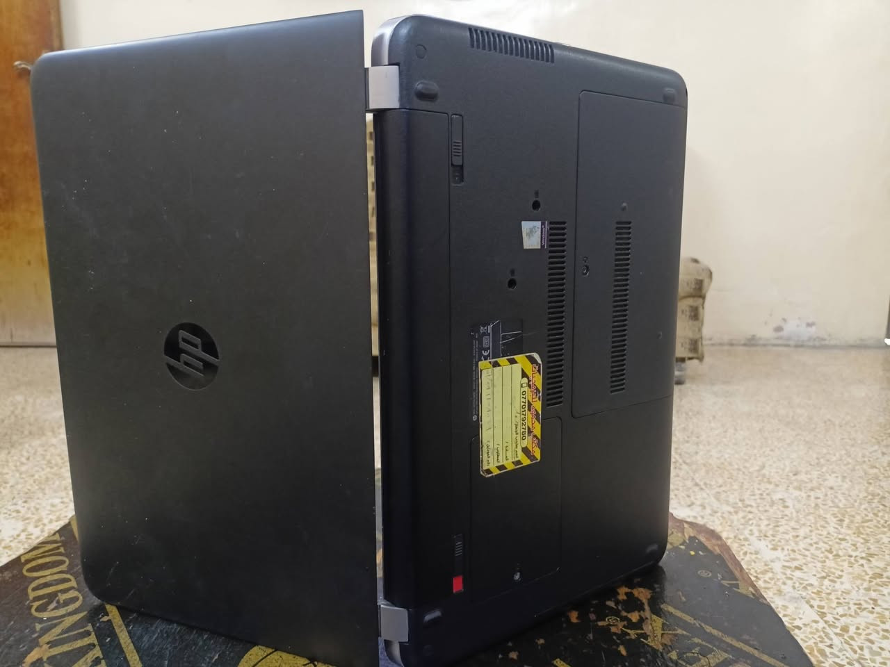 بعد التحيه والسلام حاسوب  windows hp للبيع نضيف مع شاحنه وماوس  سعر 170  مو سعرو بس عدي ظرف ومستعجل الموقع- الموصل الجانب الايمن
الرام 8 

المعالج core i 5 -6200U 

الذاكره 256 ssd 

مو شراي لا تتفلسف 

واتس ***********
