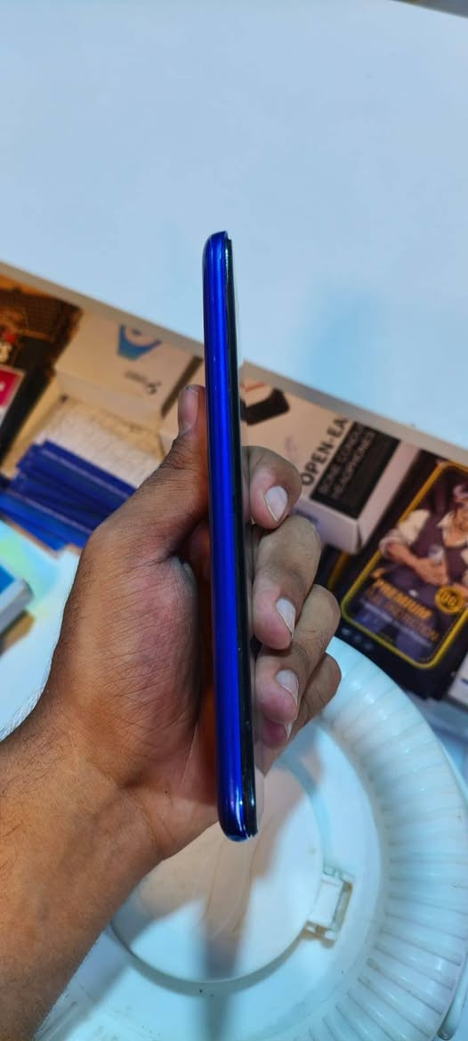 تكنو سبارك ذاكر 64 حيل نصيف 

وسعر بلاش 60 الف قفل غير قابل للتفاوض 

العنوان ناصرية حي الفداء شارع النص قرب مجمع الفردوس مركز الغدير للموبايل  

رقم الهاتف ***********
