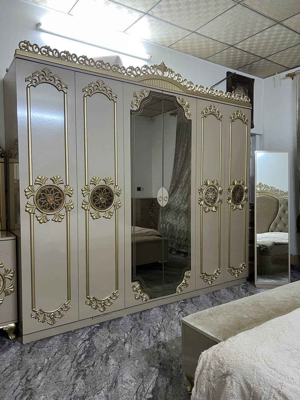 داشكاندن

ژروي نوستن 9 پارچه توركي جیات دەکاتەوە لە ھەموو چواردەورت شاھانەی بە ئاسانی بەدەست بێنە.

ناو نيشان:
•هه ولير  :كوگاي سه ر ريگاي گوير 

***********
_________________________
تخفيضات خاصه

 غرفة نوم  9 قطع تركي تفصلك عن جميع ما حولك ، امتلك الفخامة بسهولة.

العنوان
اربيل:مخازن طريق كوير 

***********

#هەستی_ديدوم 

غرفة نوم 9 قطع￼تركي سوف تفصلك عن كل من حولك.

العنوان :
•اربيل مخازن طريق كوير 

***********
_________________________

 غرفة نوم 9قطع تركي  تفصلك عن جميع ما حولك ،امتلك الفخامه بسهوله

‏ملاحظة البيع والشراء اون لاين فقط 
 للحجز والاستفسار عبر الأرقام التالية او مراسلة الصفحة 
   
📞 *********** واتساب 
📞 ***********￼ واتساب 
📞 *********** واتساب

￼
