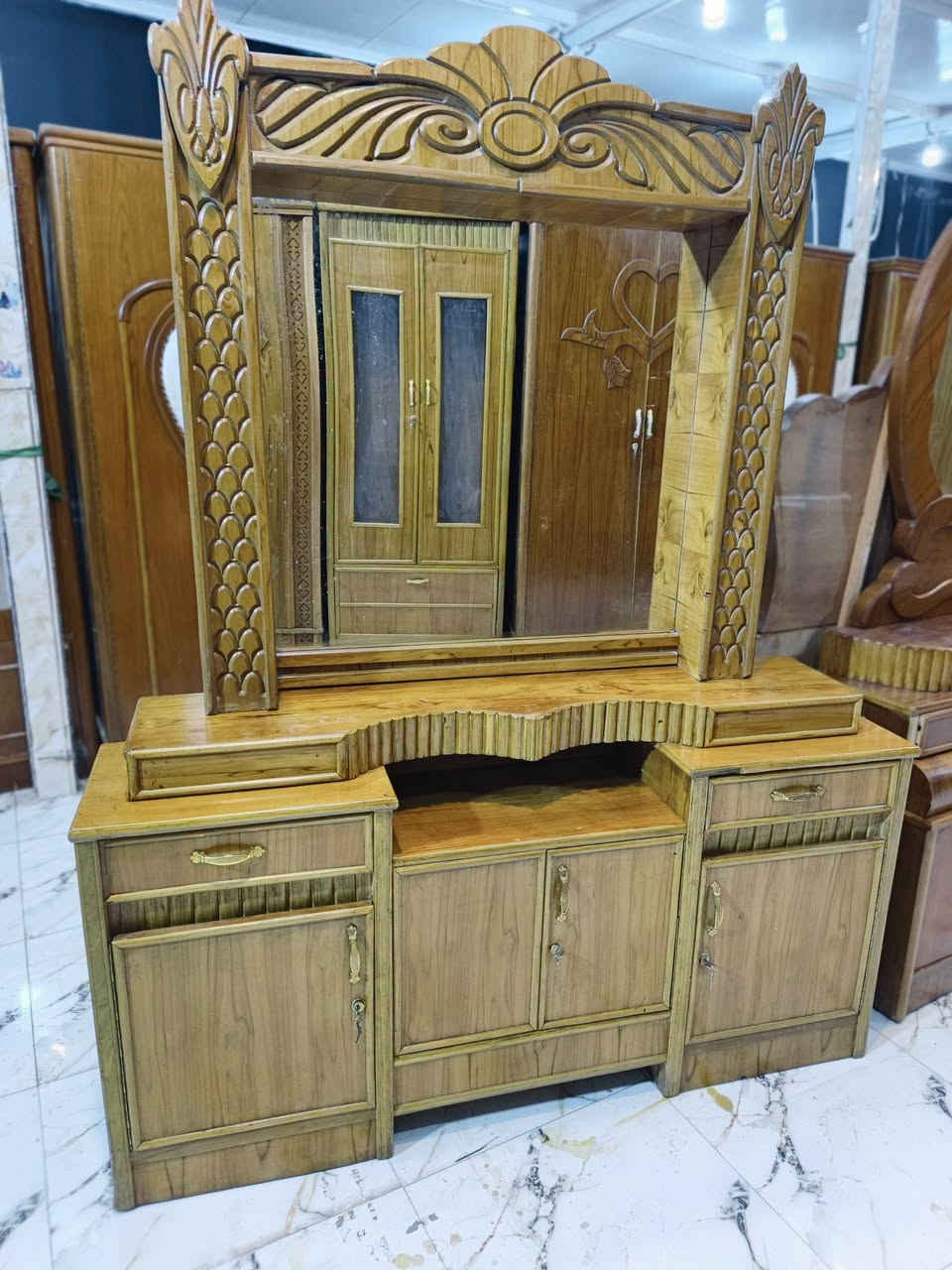 دبيسات • غرفه نوم • ٦باب